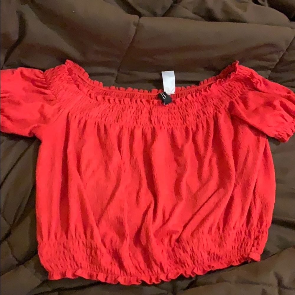 Crop top